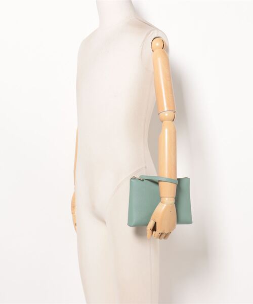 FURLA（フルラ）の「FURLA OPPORTUNITY S POUCH（クラッチバッグ・レディース・グリーン・ONE SIZE）」の5枚目の写真
