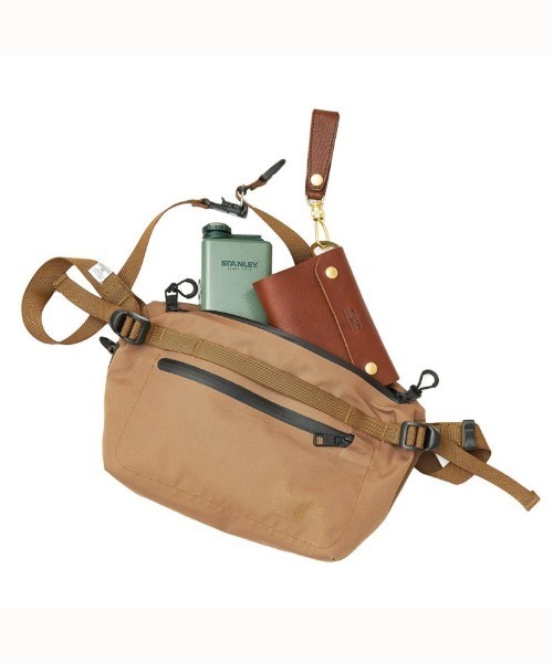 AS2OV(アッソブ)の「【AS2OV/アッソブ】 CORDURA 305D WATER PROOF FUNNY PACK(ボディバッグ/ウエストポーチ・メンズ・ブラック/カーキ・FREE)」の7枚目の写真