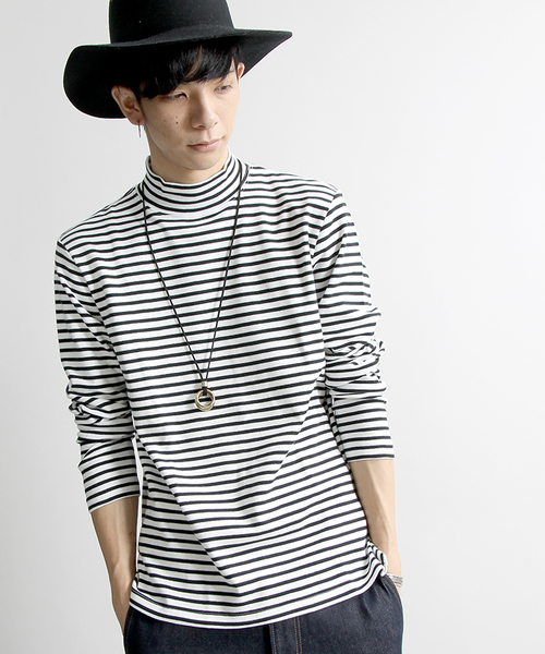 WEGO（ウィゴー）の「WEGO/サイドスリットスムースハイネックＴシャツ（Tシャツ/カットソー・メンズ・ブラック/ホワイト/ホワイト系その他・MEDIUM/LARGE）」の2枚目の写真