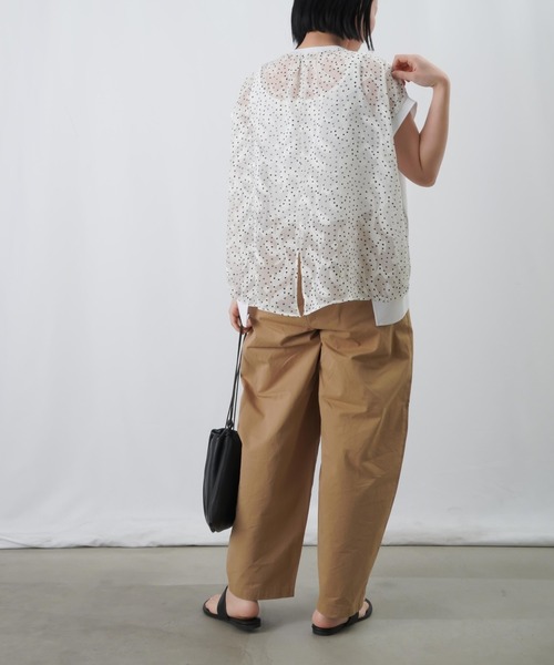 LUCA/LADY LUCK LUCA（ルカ/レディラックルカ）の「LC/LLL バックジャガートフレンチカットソー / バックシアージャガード切替Tee（Tシャツ/カットソー・レディース・オフホワイト/ブラック/カーキ・FREE）」の10枚目の写真