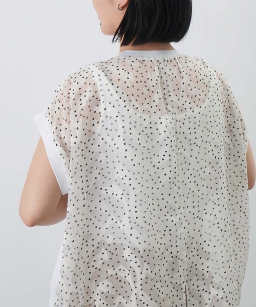 LUCA/LADY LUCK LUCA（ルカ/レディラックルカ）の「LC/LLL バックジャガートフレンチカットソー / バックシアージャガード切替Tee（Tシャツ/カットソー・レディース・オフホワイト/ブラック/カーキ・FREE）」の6枚目の写真