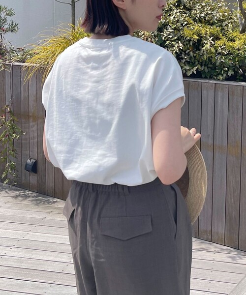 fredy emue(フレディエミュ)の「【GEVACO/ゲバコ】ノースリーブTシャツ(Tシャツ/カットソー・レディース・ブルー系その他3/オフホワイト/ホワイト系その他4/チャコールグレー/グリーン系その他3/ピンク系その他3・38)」の18枚目の写真