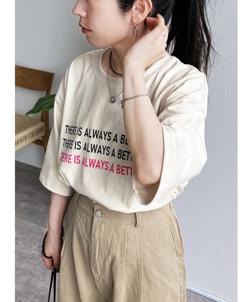 reca(レカ)の「アクセントカラーロゴTシャツ(Tシャツ/カットソー・レディース・ナチュラル/ブラック/ホワイト・FREE)」の3枚目の写真