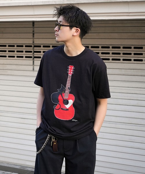 INTERPLAY(インタープレイ)の「【INTERPLAY x TAKERU】アコーステッィック ニャー 半袖 Tシャツ(Tシャツ/カットソー・メンズ・ブラック/クリーム・MEDIUM/LARGE)」の1枚目の写真
