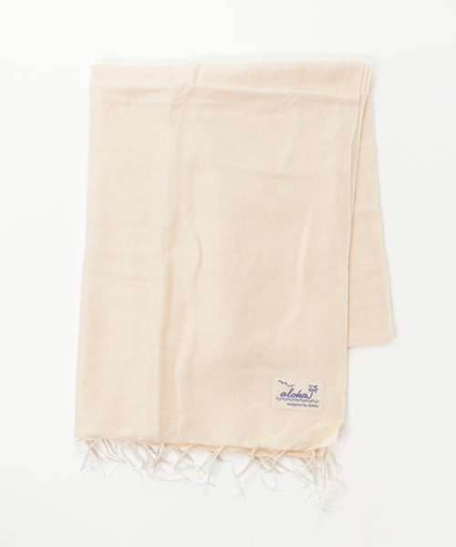 Kahiko（カヒコ）の「【kahiko】ALOHAシンプルショール（マフラー・レディース・ブルー/ピンク/ネイビー/ベージュ/イエロー/ブラック/オフホワイト・FREE）」の2枚目の写真