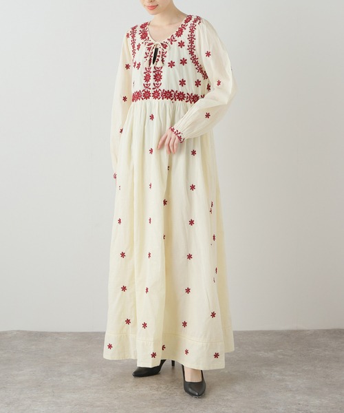 Spick & Span(スピックアンドスパン)の「MAISON HOTEL / メゾンホテル エンブロイダリードレス NISHA(ワンピース・レディース・レッド・SMALL)」の2枚目の写真