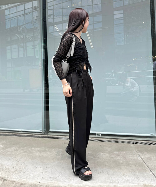 mline（エムライン）の「[mline]ドロストレーストップス（シャツ/ブラウス・レディース・ピンク/カーキ/アイボリー/ブラック・FREE）」の12枚目の写真