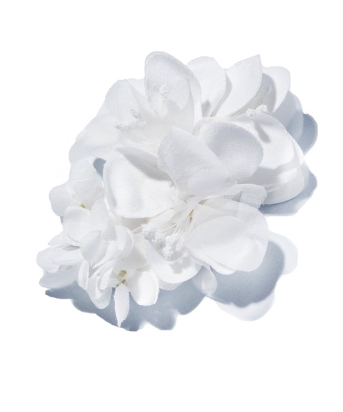 IRIS47(イリスフォーセブン)の「【IRIS47】 lily corsage / リリー コサージュ(ブローチ/コサージュ・レディース・ホワイト・FREE)」の3枚目の写真