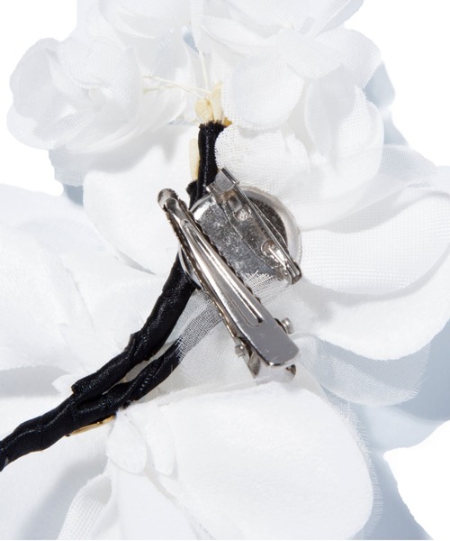 IRIS47(イリスフォーセブン)の「【IRIS47】 lily corsage / リリー コサージュ(ブローチ/コサージュ・レディース・ホワイト・FREE)」の4枚目の写真