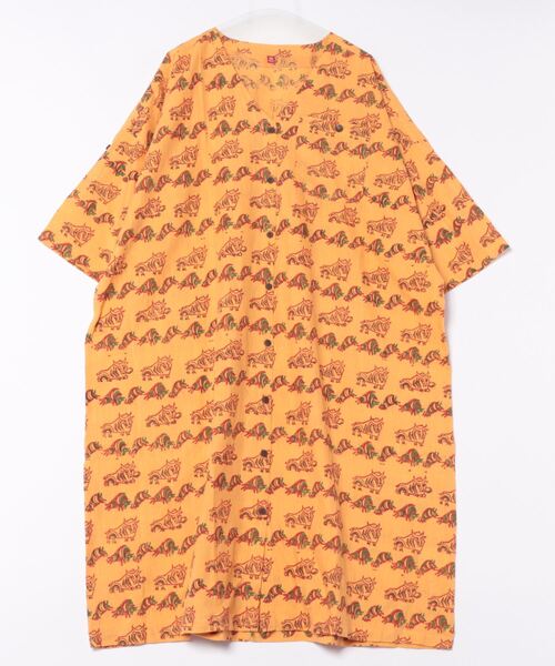チャイハネ（チャイハネ）の「【チャイハネ】ダグシナノーカラーVネックシャツワンピース（シャツワンピース・レディース・ベージュ/オレンジ/ホワイト/カーキ・FREE）」の4枚目の写真