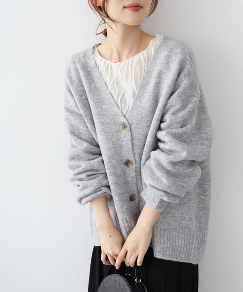 le.coeur blanc(ルクールブラン)の「《WEB限定アイテム》ウォッシャブルVネックワイドカーディガン(カーディガン/ボレロ・レディース・アイボリー/ベージュ/ライトグレー/ブラック/ブルー・38)」の16枚目の写真