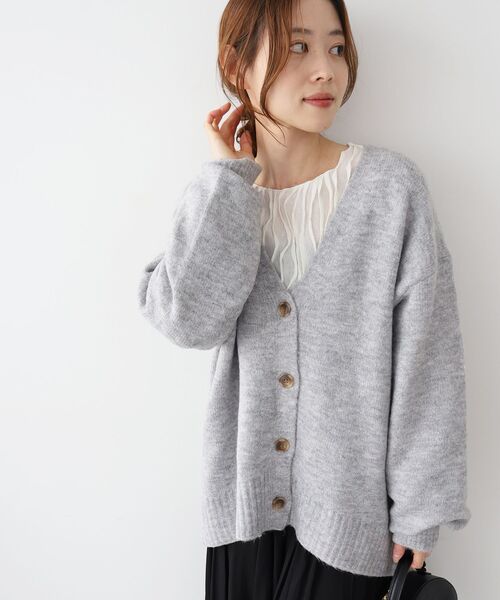 le.coeur blanc(ルクールブラン)の「《WEB限定アイテム》ウォッシャブルVネックワイドカーディガン(カーディガン/ボレロ・レディース・アイボリー/ベージュ/ライトグレー/ブラック/ブルー・38)」の17枚目の写真