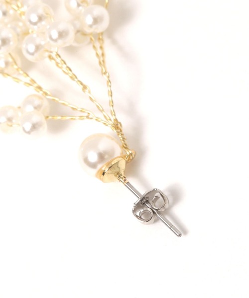 tiny tiny（ティニーティニー）の「パール調枝ピアス[tiny tiny(ティニーティニー)]（ピアス（両耳用）・レディース・ホワイト・0）」の2枚目の写真