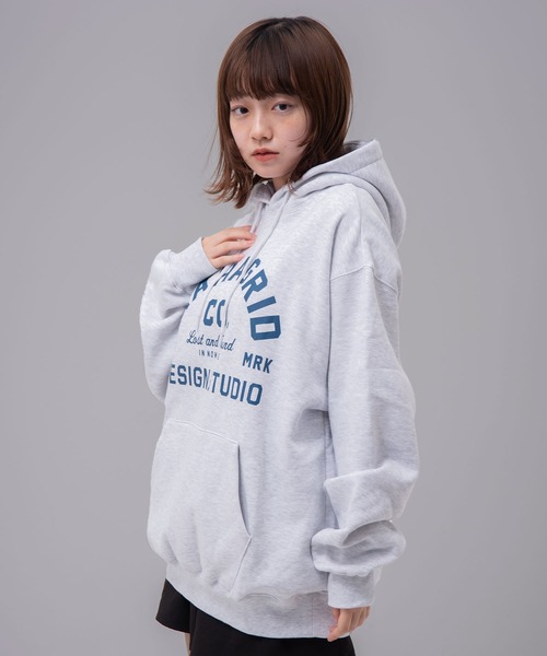 MAHAGRID(マハグリッド)の「『mahagrid/マハグリッド』 ARCH LOGO HOODIE/アーチロゴ プルオーバーパーカー(パーカー・レディース・ライトグレー/グリーン/ブラック・L/M)」の11枚目の写真