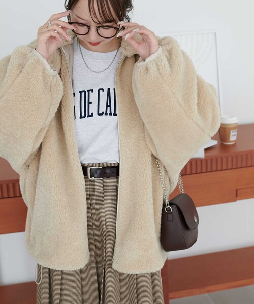 DISCOAT カーリーファースタンドブルゾン アイボリー DISCOAT（ディスコート）の「カーリーファースタンドブルゾン