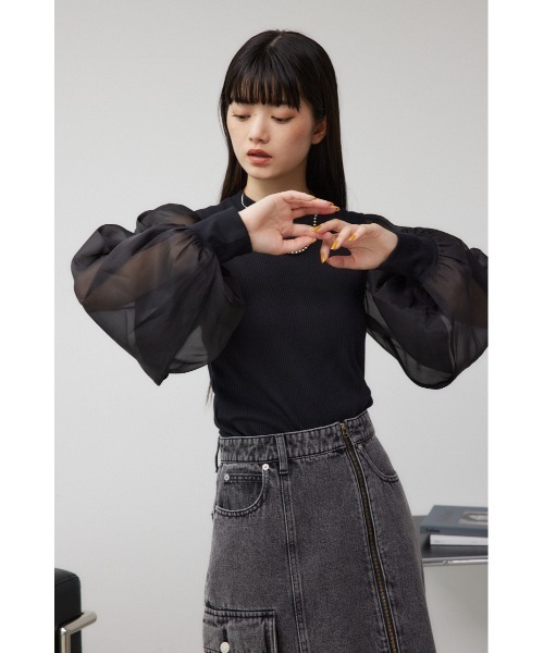 AZUL by moussy(アズールバイマウジー)の「袖シアー長袖リブトップス(Tシャツ/カットソー・レディース・グレー/マジェンタ/アイボリー/ブラック・SMALL/MEDIUM)」の17枚目の写真