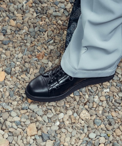 Subciety（サブサエティ）の「CROCODILE DRESS SNEAKER（スニーカー・メンズ・ブラック・SMALL/MEDIUM/LARGE/X-LARGE）」の21枚目の写真