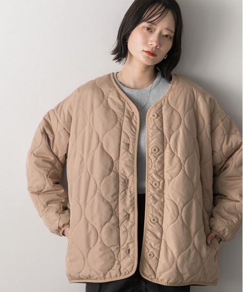 ad thie(アドティエ)の「キルティング 中綿ジャケット(ノーカラージャケット・レディース・ベージュ/ブラック/アイボリー/カーキ/ブルー・FREE)」の16枚目の写真