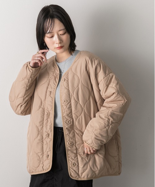 ad thie(アドティエ)の「キルティング 中綿ジャケット(ノーカラージャケット・レディース・ベージュ/ブラック/アイボリー/カーキ/ブルー・FREE)」の20枚目の写真