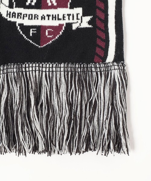 BEAMS HEART(ビームスハート)の「【ユニセックス】サッカー マフラー(マフラー・メンズ・レッド系その他7/ブラック・ONE SIZE)」の4枚目の写真