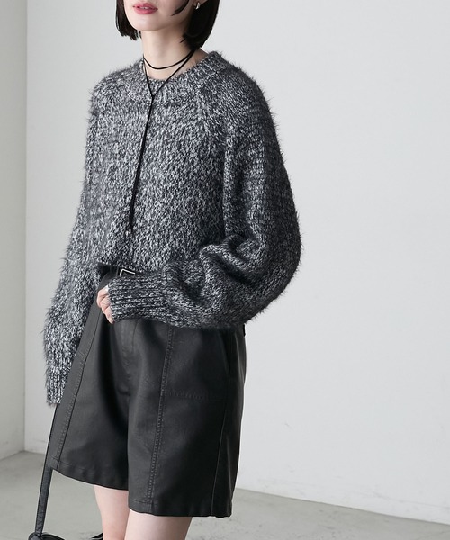 forksy.（フォルクシー）の「【forksy.】シャギーメタリッククロップド丈ニットプルオーバー（ニット/セーター・レディース・ブラック/ピンク/イエロー・FREE）」の8枚目の写真