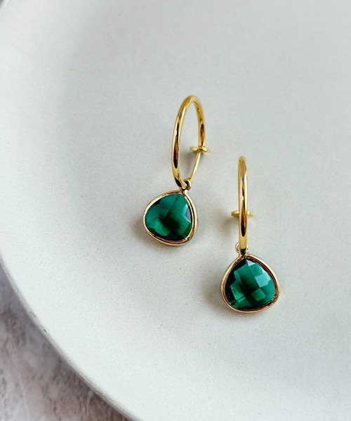 tone（トーン）の「【As】【金属アレルギー対応】NO.159 ゆらゆらマロンチャーム　カラフルフープ　イヤリング（K16GPコーティング）(MA)（イヤリング・レディース・ブルー/グリーン/レッド/カーキ/パープル/ブラック/クリア/ピンク/グリーン系2/イエロー・FREE）」の12枚目の写真