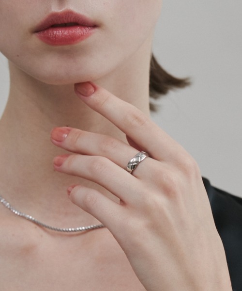 ciite' surgical stainless(シーテサージカルステンレス)の「【 金属アレルギー対応 】 キルティング デザインリング サージカルステンレス(リング・レディース・シルバー/ゴールド・11号/13号/15号/9号)」の1枚目の写真