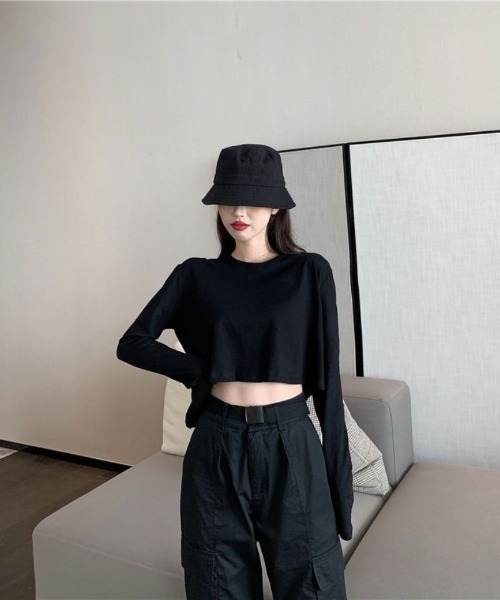 Ritzy（リッツィー）の「ショート丈 無地ロンT（Tシャツ/カットソー・レディース・ホワイト/ブラック/ブルー・FREE）」の7枚目の写真