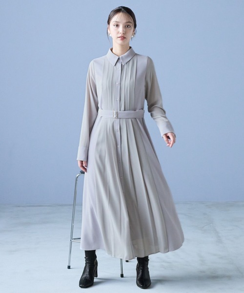 Andemiu(アンデミュウ)の「フロントプリーツワンピース202876(ワンピース・レディース・ライトグレー/ネイビー/アイボリー・FREE)」の3枚目の写真