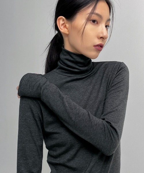 BLACKUP（ブラックアップ）の「[MADE] リファイン起毛ウォーマータートルネックTシャツ（Tシャツ/カットソー・レディース・ブラック/カーキ/アイボリー/チャコール・ONESIZE）」の5枚目の写真