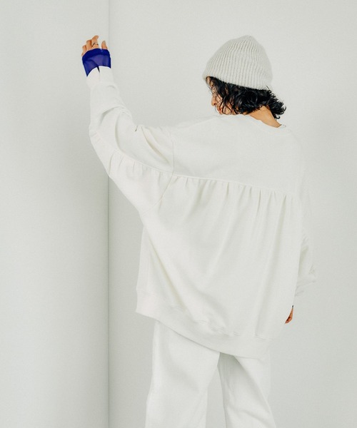 LEPSIM（レプシィム）の「ギャザーワイドチュニック　145163（スウェット・レディース・グレー/ブルー/ピンク/アイボリー/ターコイズブルー・FREE）」の10枚目の写真