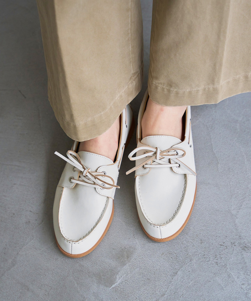 LE TALON（ルタロン）の「レザーデッキシューズ（モカシン/デッキ