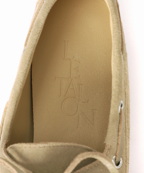 LE TALON（ルタロン）の「レザーデッキシューズ（モカシン/デッキシューズ・レディース・ベージュ/ホワイト・24.5cm/25cm/22cm/22.5cm/23cm/23.5cm/24cm）」の21枚目の写真