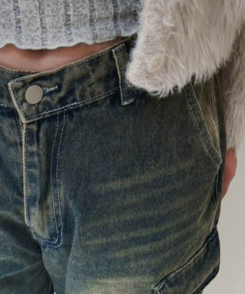 ampm(エーエムピーエム)の「【ampm】ビンテージ加工グランジカーゴデニムパンツ(デニムパンツ・レディース・ブルー・M/S/L)」の15枚目の写真