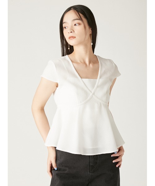 【最終値下げ】 FRAY I.D ピンク Ｖネックペプラムシアーブラウス FRAY I.D（フレイアイディー）の「Vネックペプラムシアー