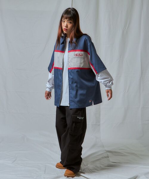 BEN DAVIS（ベンデイビス）の「【BEN DAVIS（ベンデイビス）】PANELLED ZIP FRONT WORK SHIRT / シャツ 半袖 ワンポイント ジップ 刺繍（シャツ/ブラウス・メンズ・ブラウン/ネイビー・MEDIUM/LARGE/X-LARGE）」の3枚目の写真