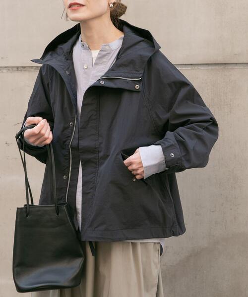 FORK&SPOON（フォークアンドスプーン）の「FORK&SPOON　フーディージャケット（マウンテンパーカー・レディース・アイボリー/スミクロ・1）」の2枚目の写真