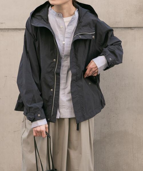 FORK&SPOON（フォークアンドスプーン）の「FORK&SPOON　フーディージャケット（マウンテンパーカー・レディース・アイボリー/スミクロ・1）」の22枚目の写真