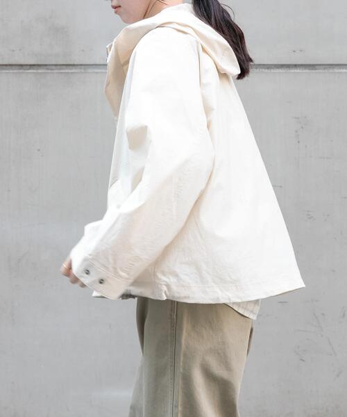 FORK&SPOON（フォークアンドスプーン）の「FORK&SPOON　フーディージャケット（マウンテンパーカー・レディース・アイボリー/スミクロ・1）」の6枚目の写真