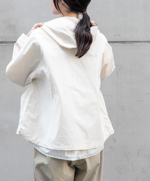 FORK&SPOON（フォークアンドスプーン）の「FORK&SPOON　フーディージャケット（マウンテンパーカー・レディース・アイボリー/スミクロ・1）」の8枚目の写真