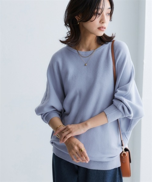 nissen（ニッセン）の「洗えるボートネックドルマンニット【毛玉になりにくいふんわりもちもち素材】（ニット/セーター・レディース・ブルー/ピンク/ブラック/ライトグレー/オフホワイト・LL/L/M/S/3L）」の4枚目の写真