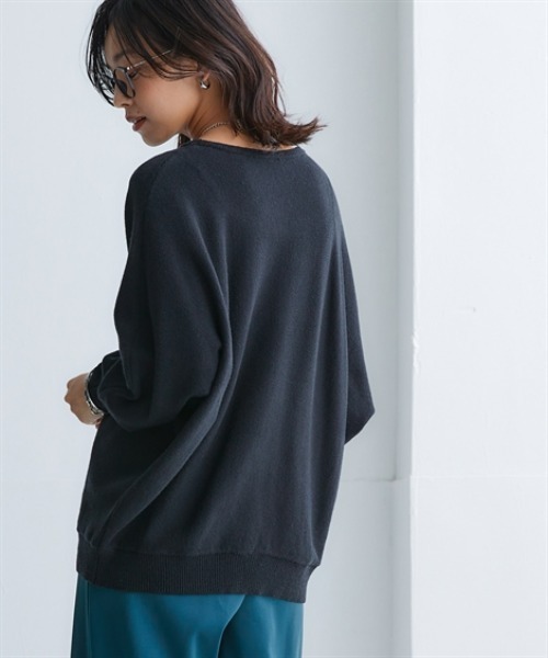 nissen（ニッセン）の「洗えるボートネックドルマンニット【毛玉になりにくいふんわりもちもち素材】（ニット/セーター・レディース・ブルー/ピンク/ブラック/ライトグレー/オフホワイト・LL/L/M/S/3L）」の8枚目の写真