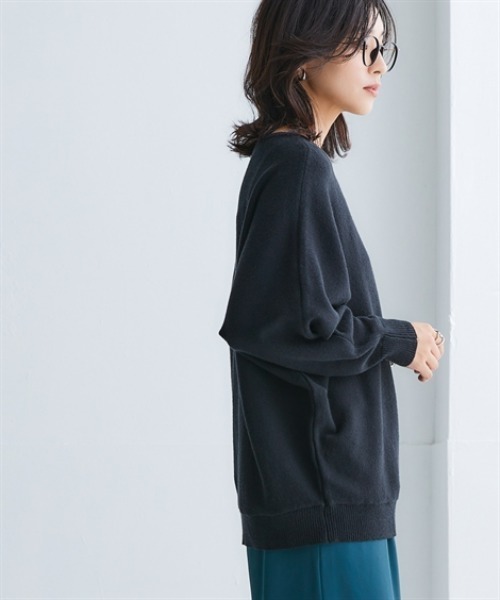 nissen（ニッセン）の「洗えるボートネックドルマンニット【毛玉になりにくいふんわりもちもち素材】（ニット/セーター・レディース・ブルー/ピンク/ブラック/ライトグレー/オフホワイト・LL/L/M/S/3L）」の9枚目の写真