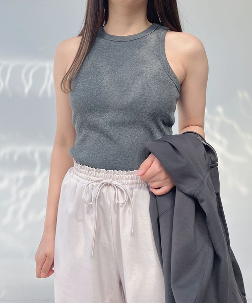 AS KNOW AS plus（アズノゥアズプラス）の「●カップ付きアメスリタンクトップ（タンクトップ・レディース・チャコールグレー/ブラック/オリーブ/キナリ・FREE）」の11枚目の写真