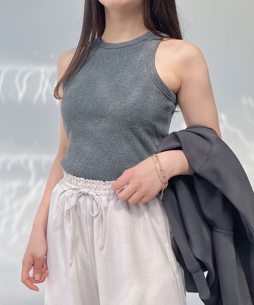 AS KNOW AS plus（アズノゥアズプラス）の「●カップ付きアメスリタンクトップ（タンクトップ・レディース・チャコールグレー/ブラック/オリーブ/キナリ・FREE）」の12枚目の写真