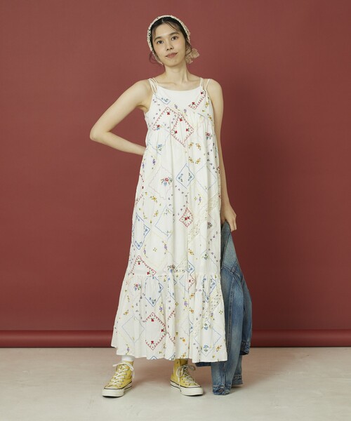 Freada（フリーダ）の「Freada/フリーダ フラワーハンカチ刺繍キャミドレス（ワンピース・レディース・ホワイト/ブラック・ﾌﾘ-）」の9枚目の写真