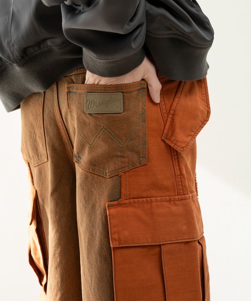 Forte（フォルテ）（フォルテ）の「【Wrangler×Forte】West Side Modern Cargo Denim Pants/ウエストサイドモダンカーゴデニムパンツ（デニムパンツ・メンズ・ブラック/ブラウン・MEDIUM/LARGE）」の17枚目の写真