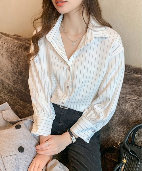 BLANC FICELLE(ブランフィセル)の「ピンストライプ シャツ(シャツ/ブラウス・レディース・ホワイト/ブルー・M/L/XL)」の10枚目の写真