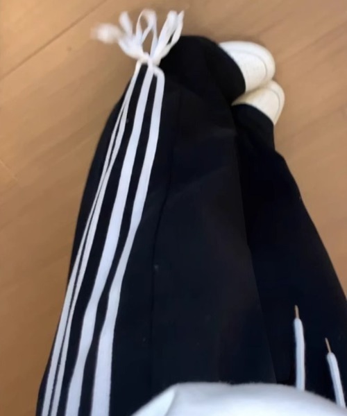 Per sist ence(パーシエンス)の「サイドラインリボンパンツ(スウェットパンツ・レディース・ブラック/ホワイト系・LARGE/MEDIUM)」の9枚目の写真