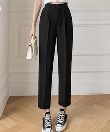 Forcement（フォースメント）の「使い勝手抜群タック入りテーパードパンツ（スラックス）」